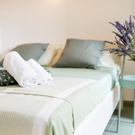 Oliva Apartment Imperia Exterior photo